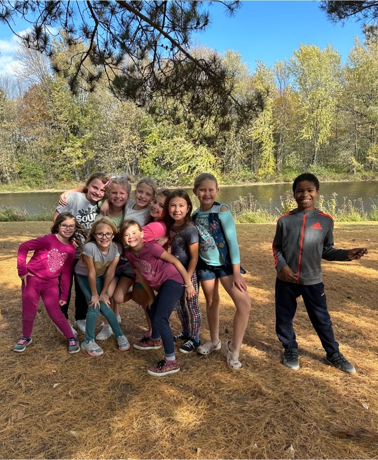 A group of 3 graders that went for a hike!