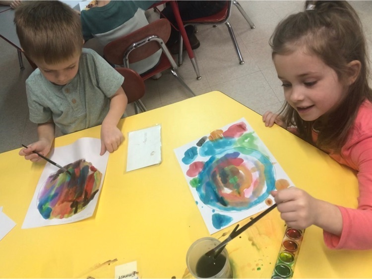 Painting our planets with watercolor  